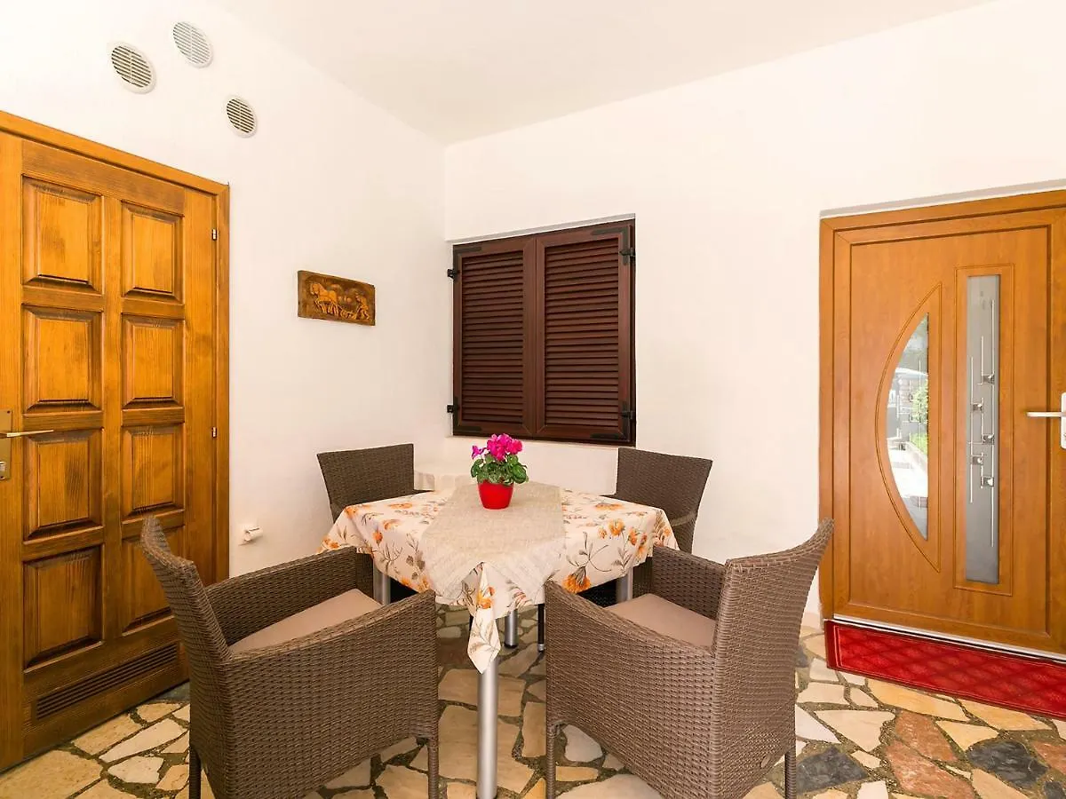 Apartments Nives Porec 0*,