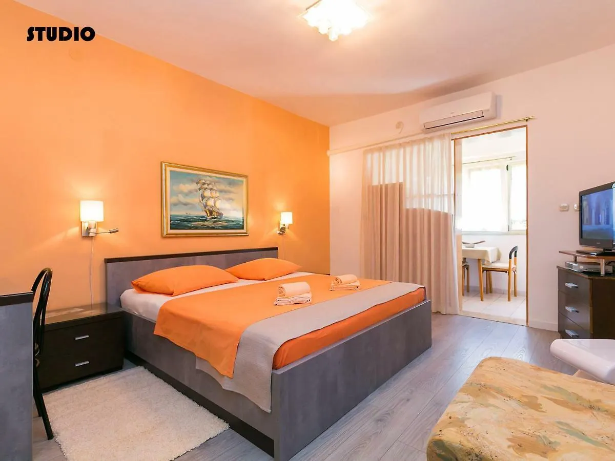 Apartments Nives Porec
